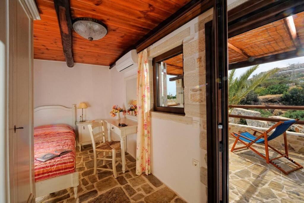 Stone House With Sea View Villa Achlia ภายนอก รูปภาพ